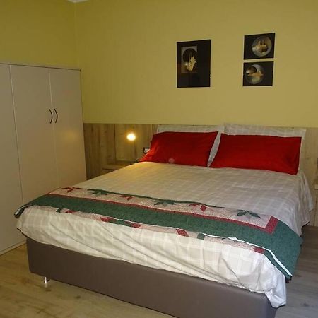 Ferrari'S: Bright Apartment With Magnificent View Chiesa in Valmalenco Exteriör bild