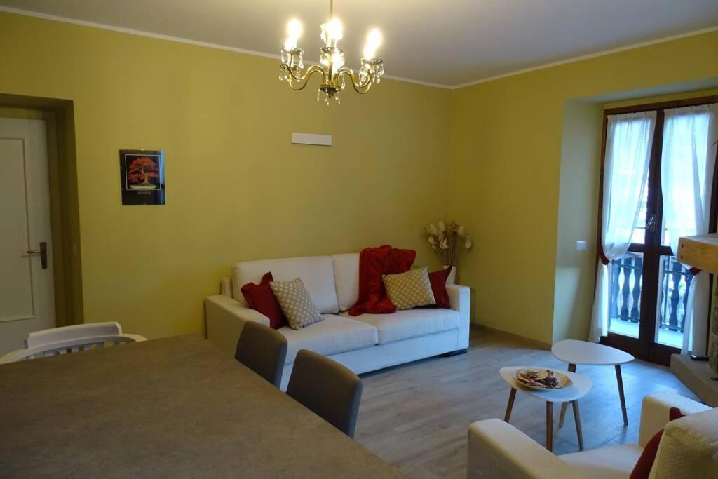 Ferrari'S: Bright Apartment With Magnificent View Chiesa in Valmalenco Exteriör bild