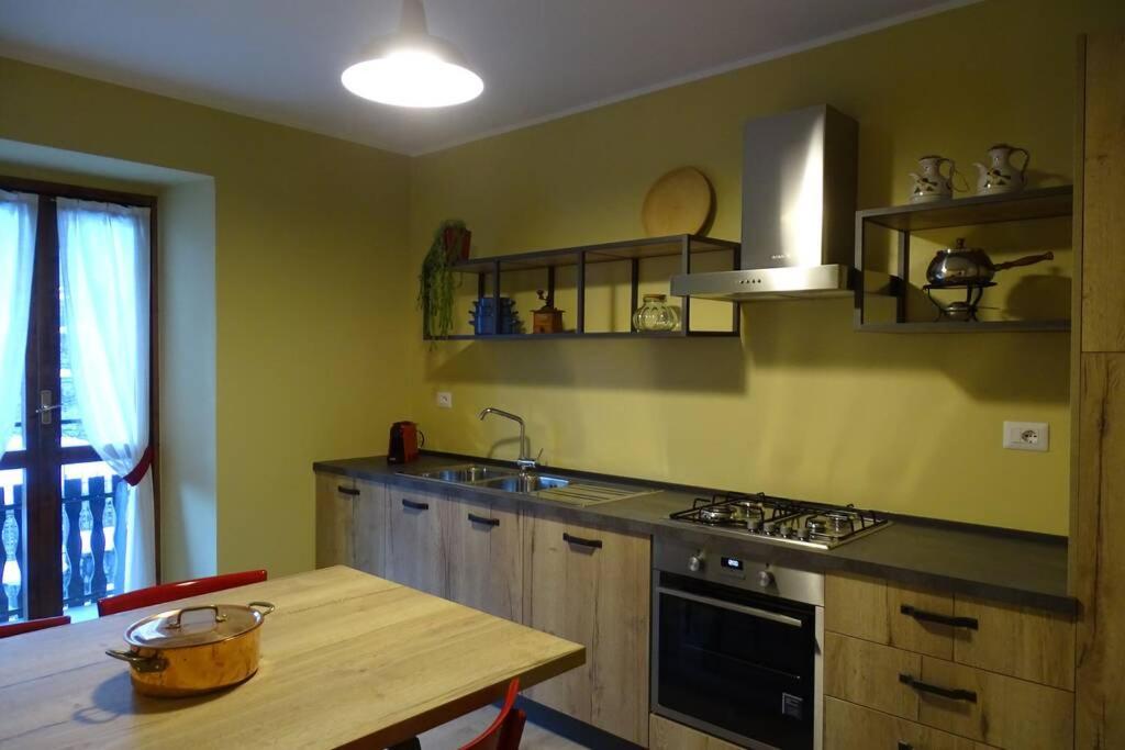 Ferrari'S: Bright Apartment With Magnificent View Chiesa in Valmalenco Exteriör bild
